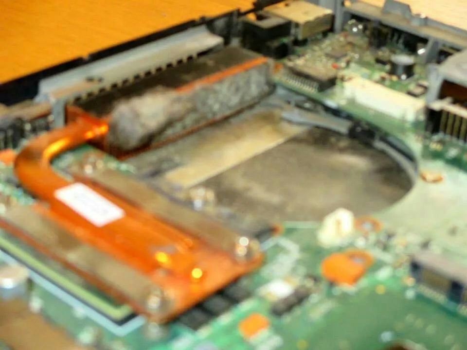Cleaning The Insides Of A Laptop Notebook Realworthy S Blog